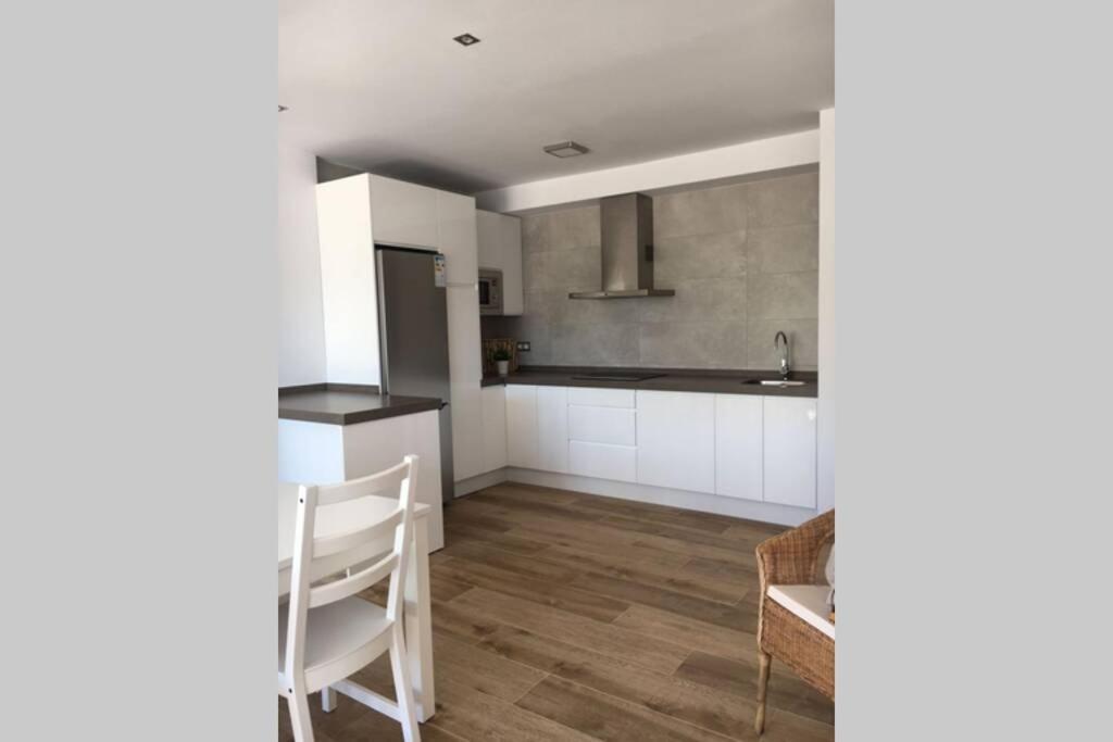 Apartamento A Estrenar En Un Lugar Emblematico 科尼尔-德拉弗龙特拉 外观 照片